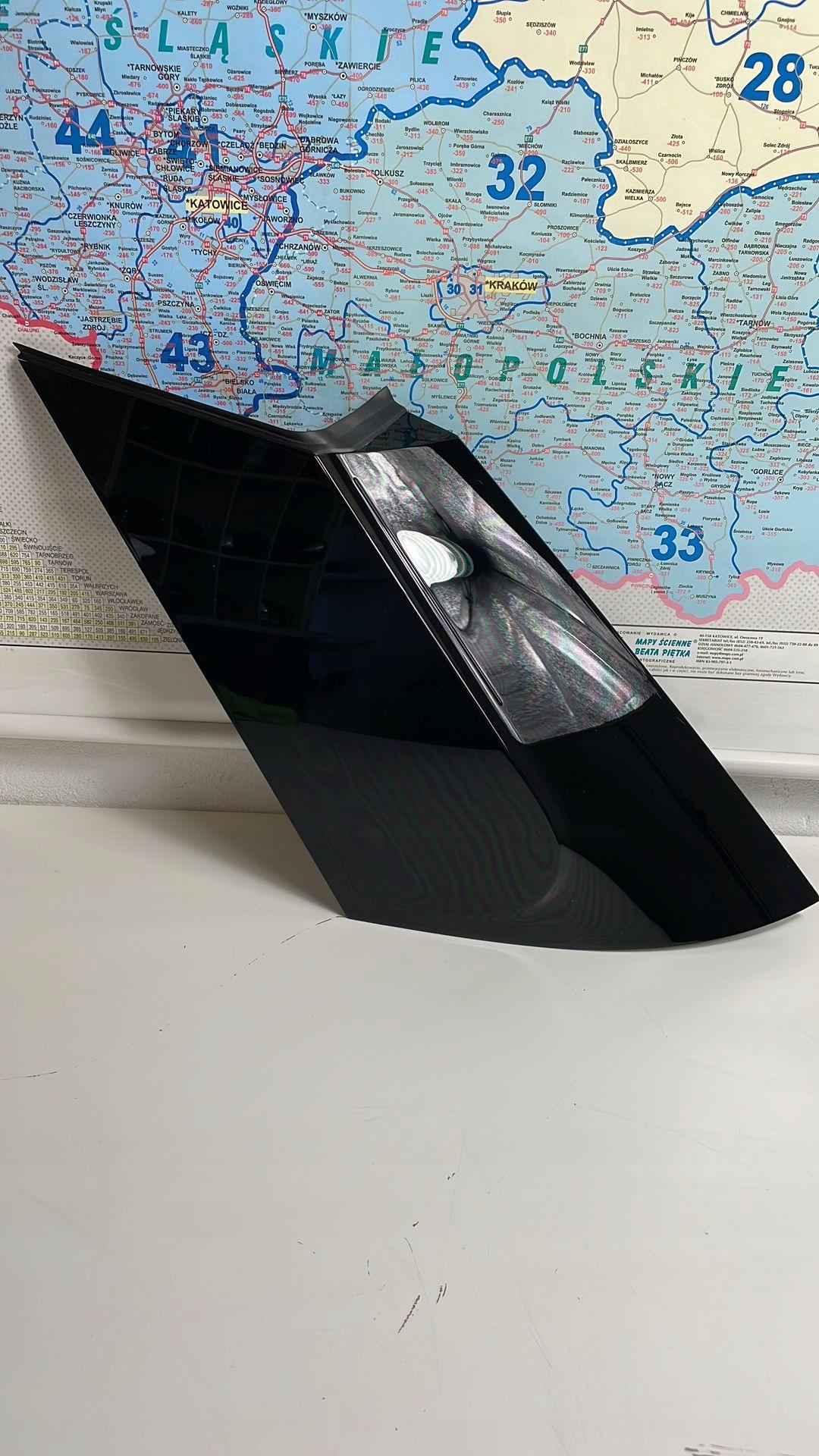 K8D2-29149-AD - Range Rover EVOGUE L551 накладка стійки ліва задня