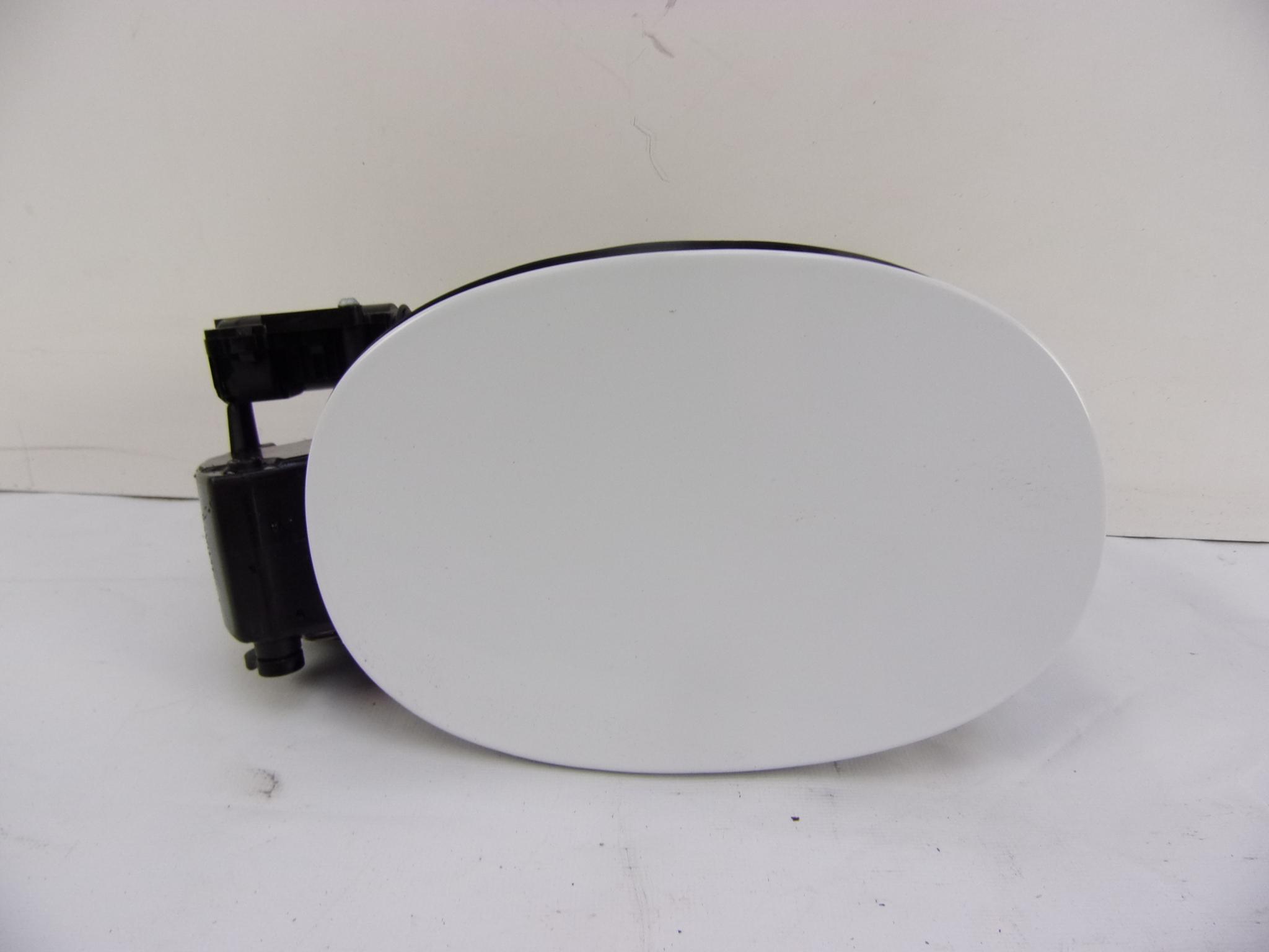 КРЫШКА ТОПЛИВНОГО БАКА RANGE ROVER VELAR