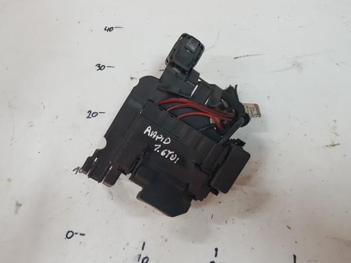 Блок предохранителей rapid 12-17r 1.6 tdi cay