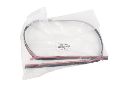 75575-42040 - RAV4 2018-2023 ПРОКЛАДКА ОКНА БАГАЖНИКА