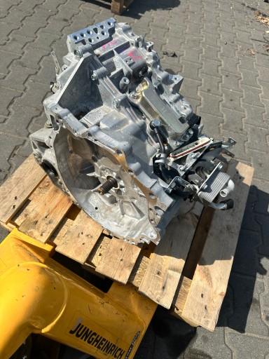 TOYOTA RAV4 ДОМКРАТ ПОДЪЕМНИК 09111-42030