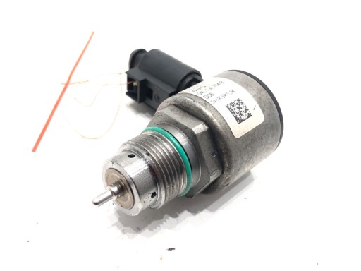 РЕГУЛЯТОР ДАВЛЕНИЯ ТОПЛИВА VW GOLF VII 04L130764B 1.6 115KM