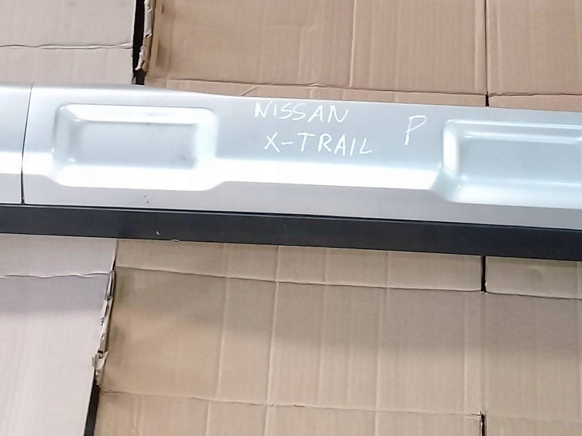 Рейлінг правий NISSAN X-TRAIL T31 (07-14 73820JG01A