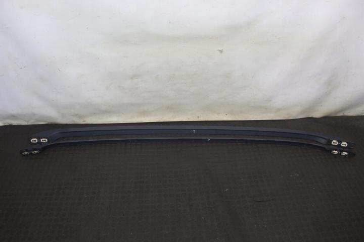 Рейлінги на даху VOLVO V50