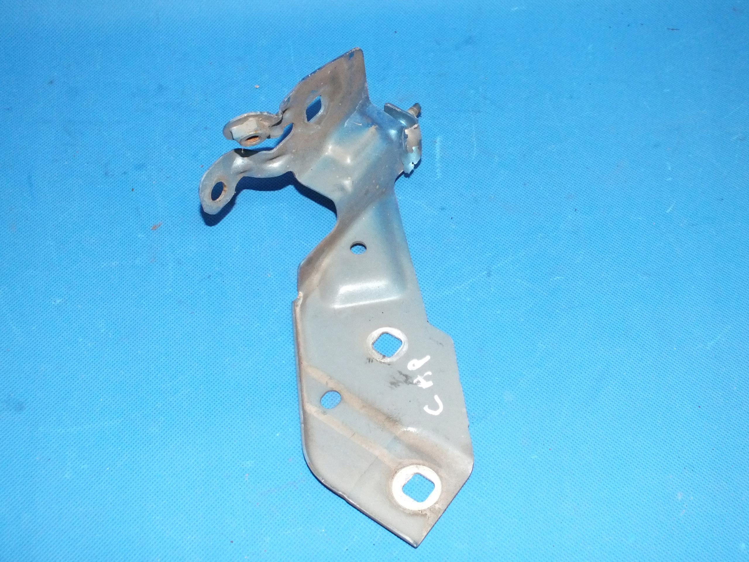 620434875A - RENAULT CAPTUR И 12-19 ЛЕВОЕ КРЕПЛЕНИЕ КРЫЛА