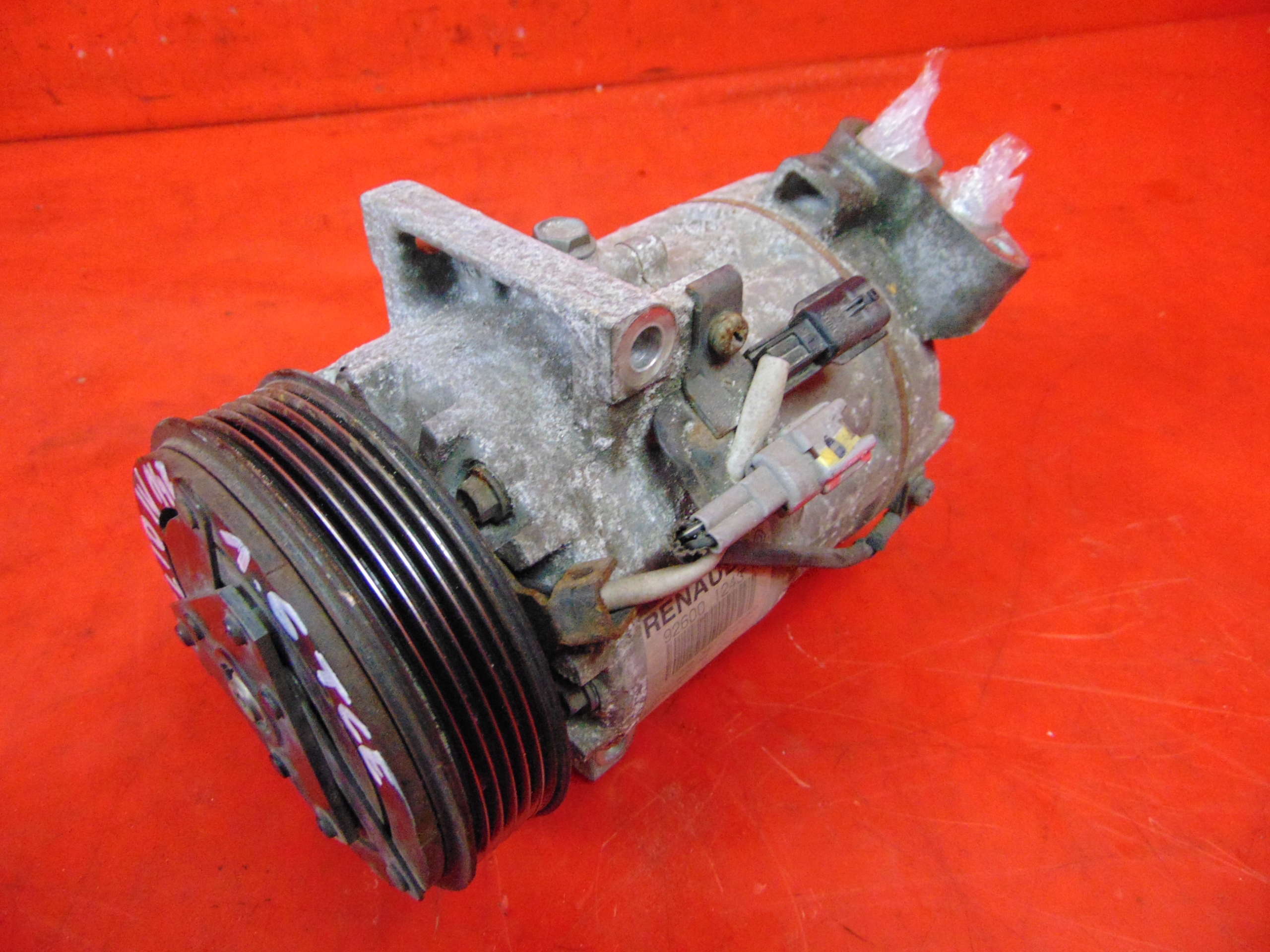 926001243R - RENAULT CLIO 4 IV RS 1.6 TCE КОМПРЕССОР КОМПРЕССОР