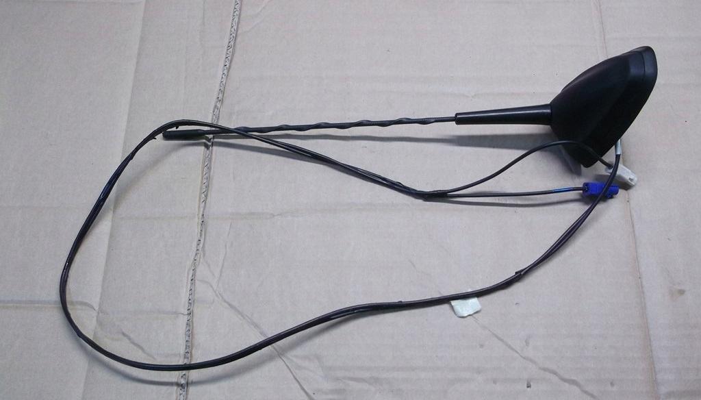 RENAULT CLIO IV АНТЕННА НА КРЫШЕ