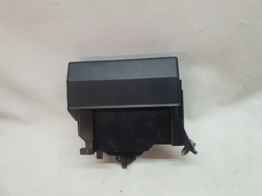 RENAULT CLIO V CAPTUR II 19-23 КОРПУС ЗАПОБІЖНИКІВ 243122424R