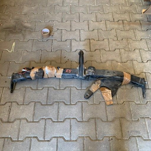 Renault espace v фаркоп 8201428477 10r-036082