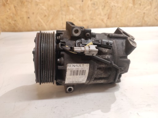 8200890987 - КОМПРЕССОР КОНДИЦИОНЕРА RENAULT LAGUNA III 2.0 DCI