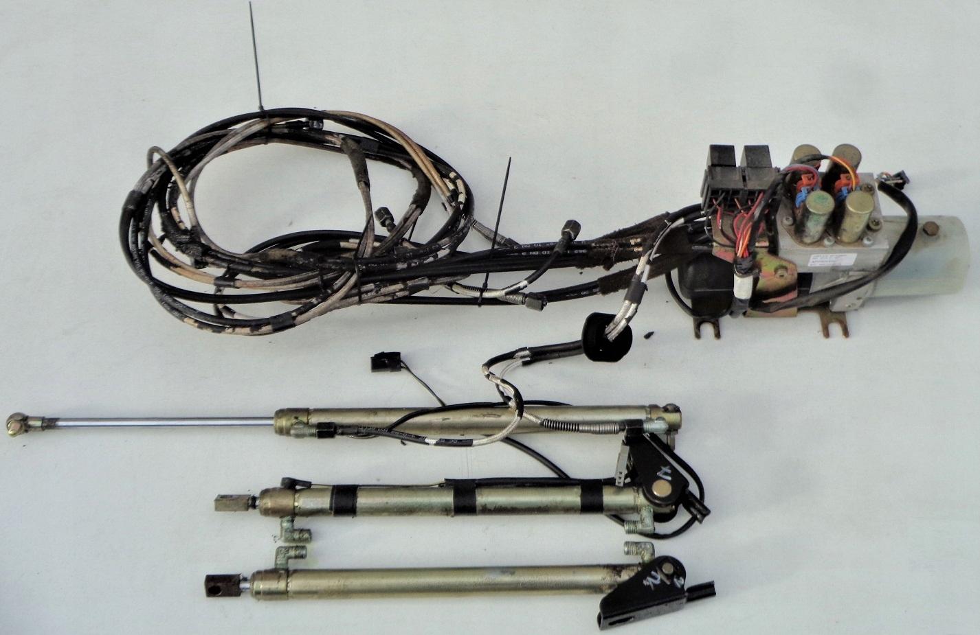 7700848429 - RENAULT MEGANE І КАБРІОЛЕТ 00 ДВИГУН НАСОС ДАХУ KPL