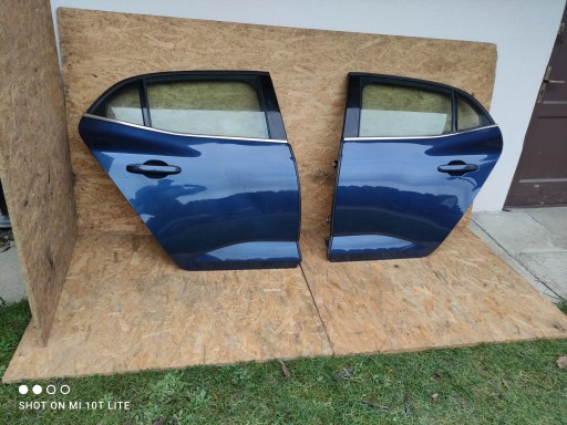 821123001R - Renault megane iv 20 r задні двері зліва або права терп