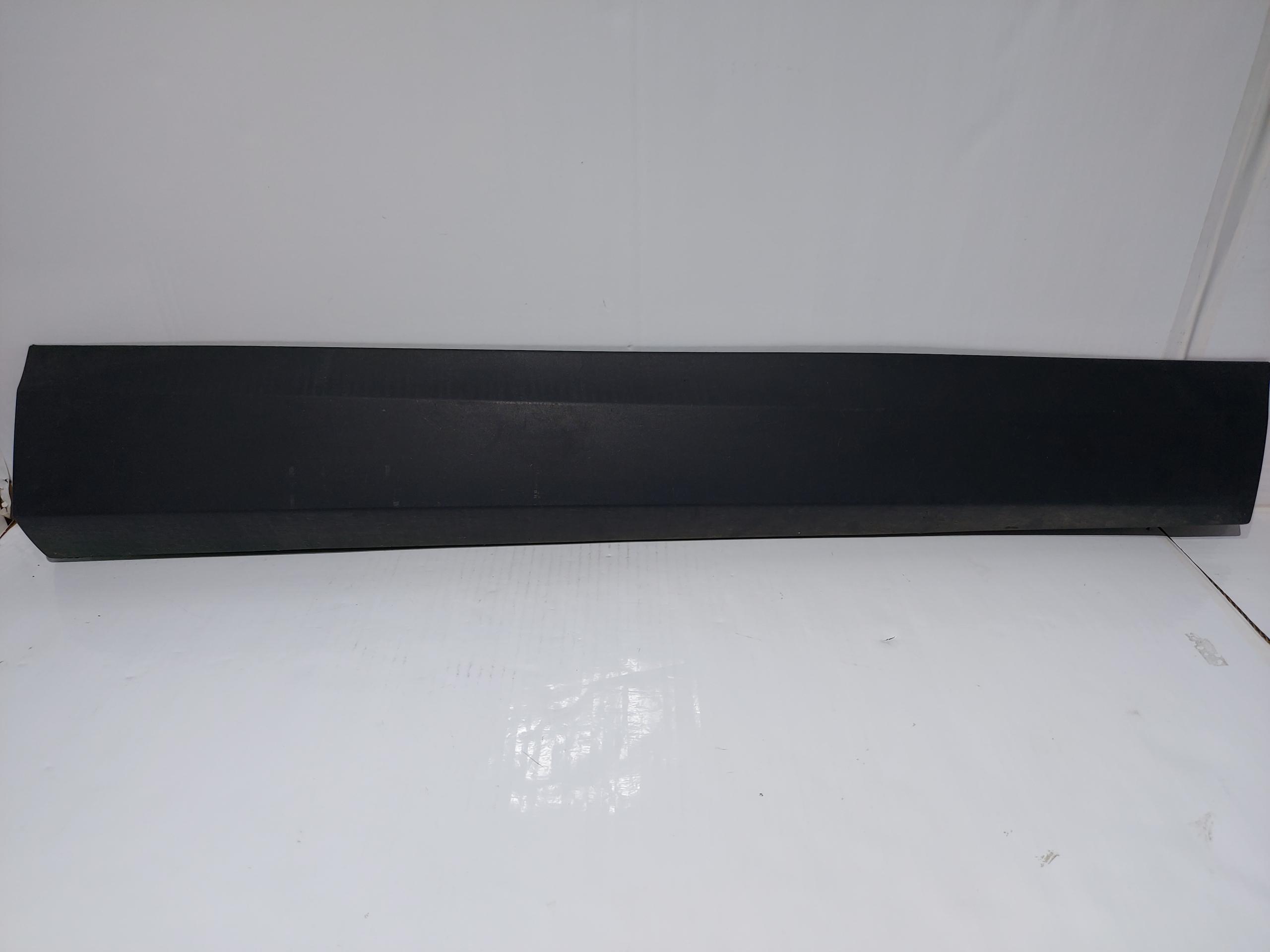 801860006R - RENAULT SCENIC III 09-13 МОЛДИНГ ПРАВОЙ ПЕРЕДНЕЙ ДВЕРИ