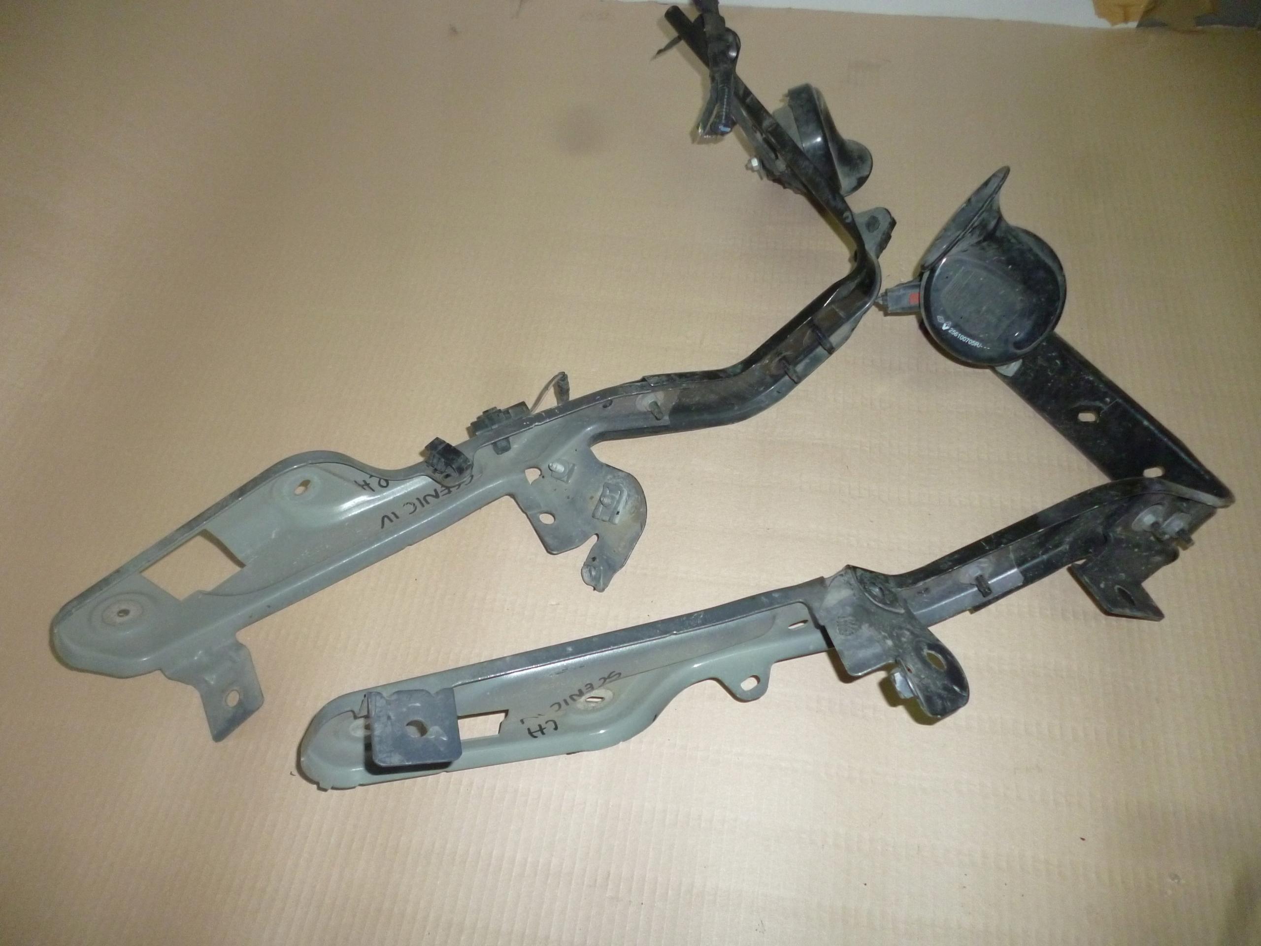 RENAULT SCENIC IV КРОНШТЕЙН ЛІВЕ КРІПЛЕННЯ