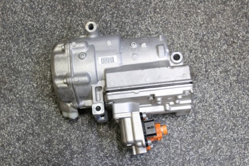 КОМПРЕССОР КОНДИЦИОНЕРА RENAULT ZOE II 926005749R