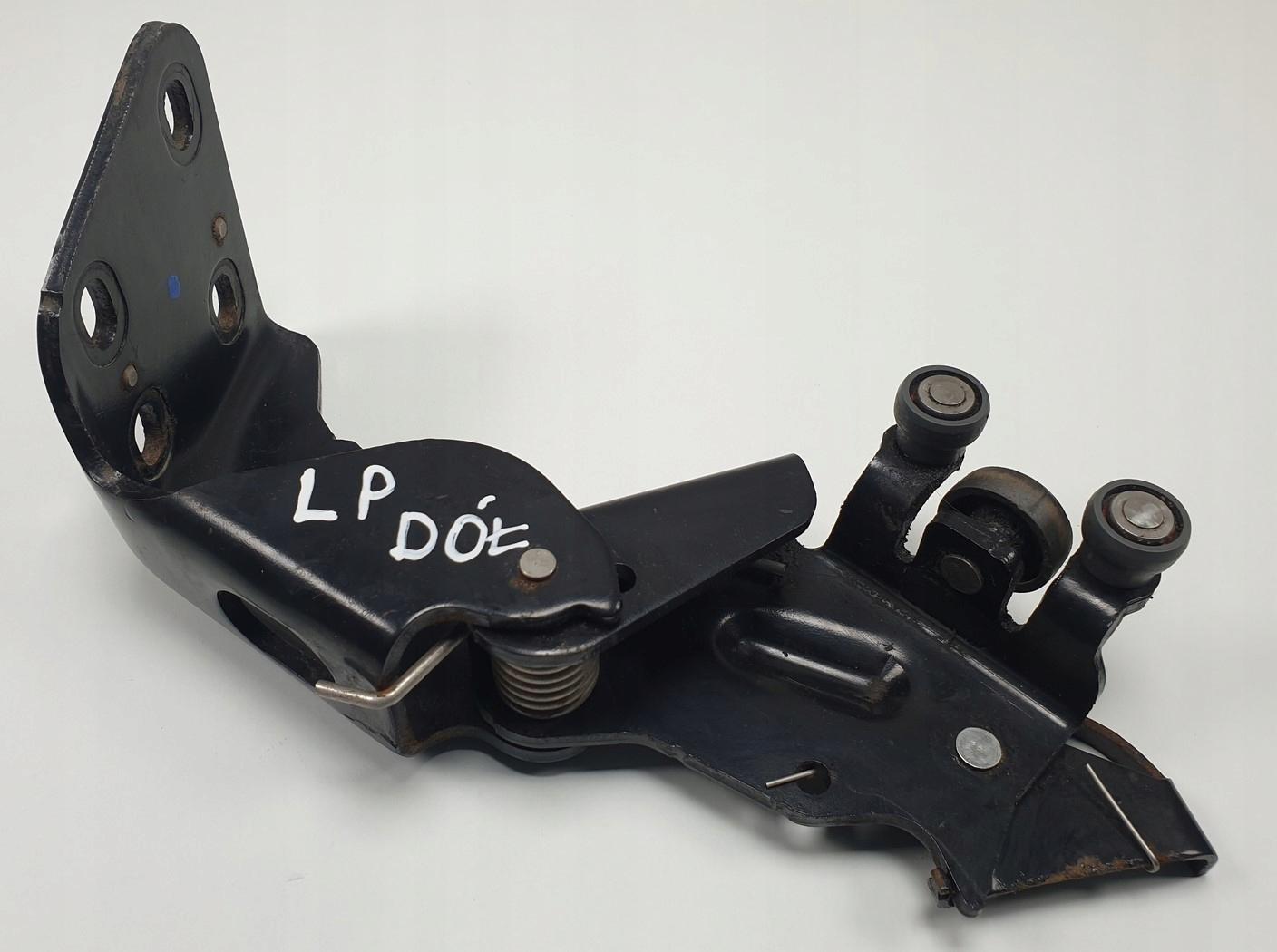 РОЛИК НАПРАВЛЯЮЩАЯ ДВЕРИ ЛЕВАЯ НИЖНЯЯ PEUGEOT 1007