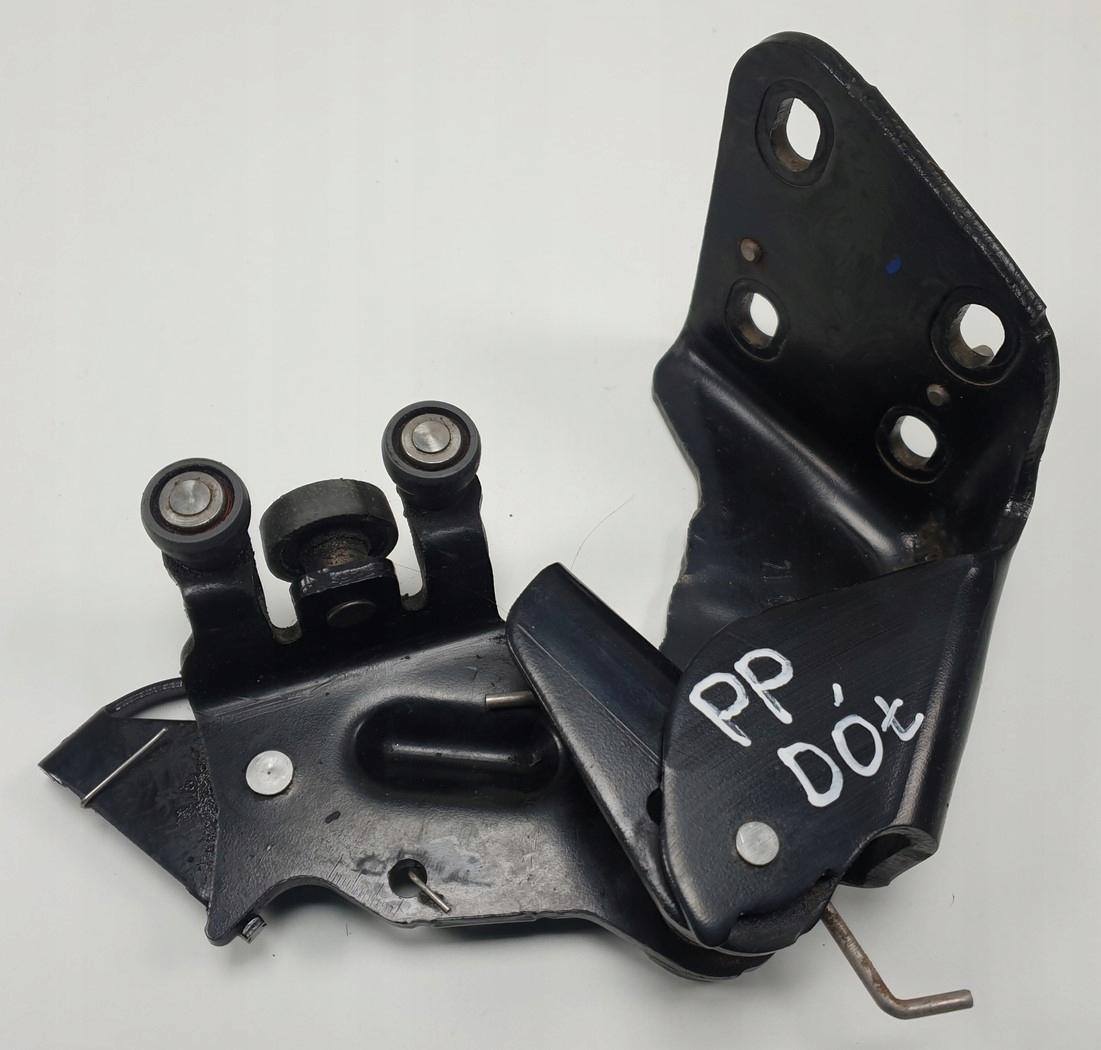 РОЛИК НАПРАВЛЯЮЩАЯ ДВЕРИ ПРАВАЯ НИЖНЯЯ PEUGEOT 1007