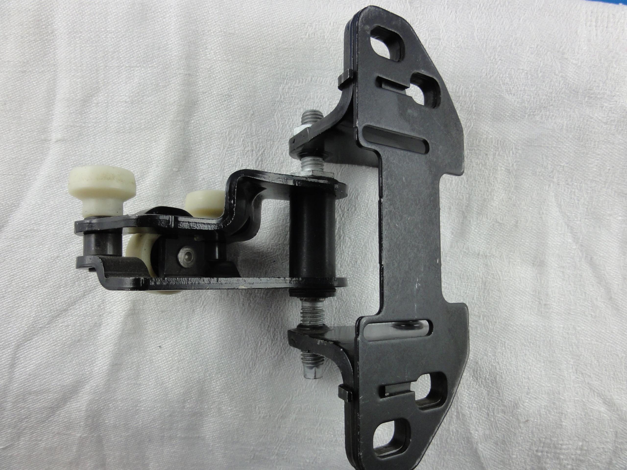 A906 760 - РОЛИКОВИЙ ВІЗОК ДЛЯ БІЧНИХ ДВЕРЕЙ SPRINTER 906 CRAFTER