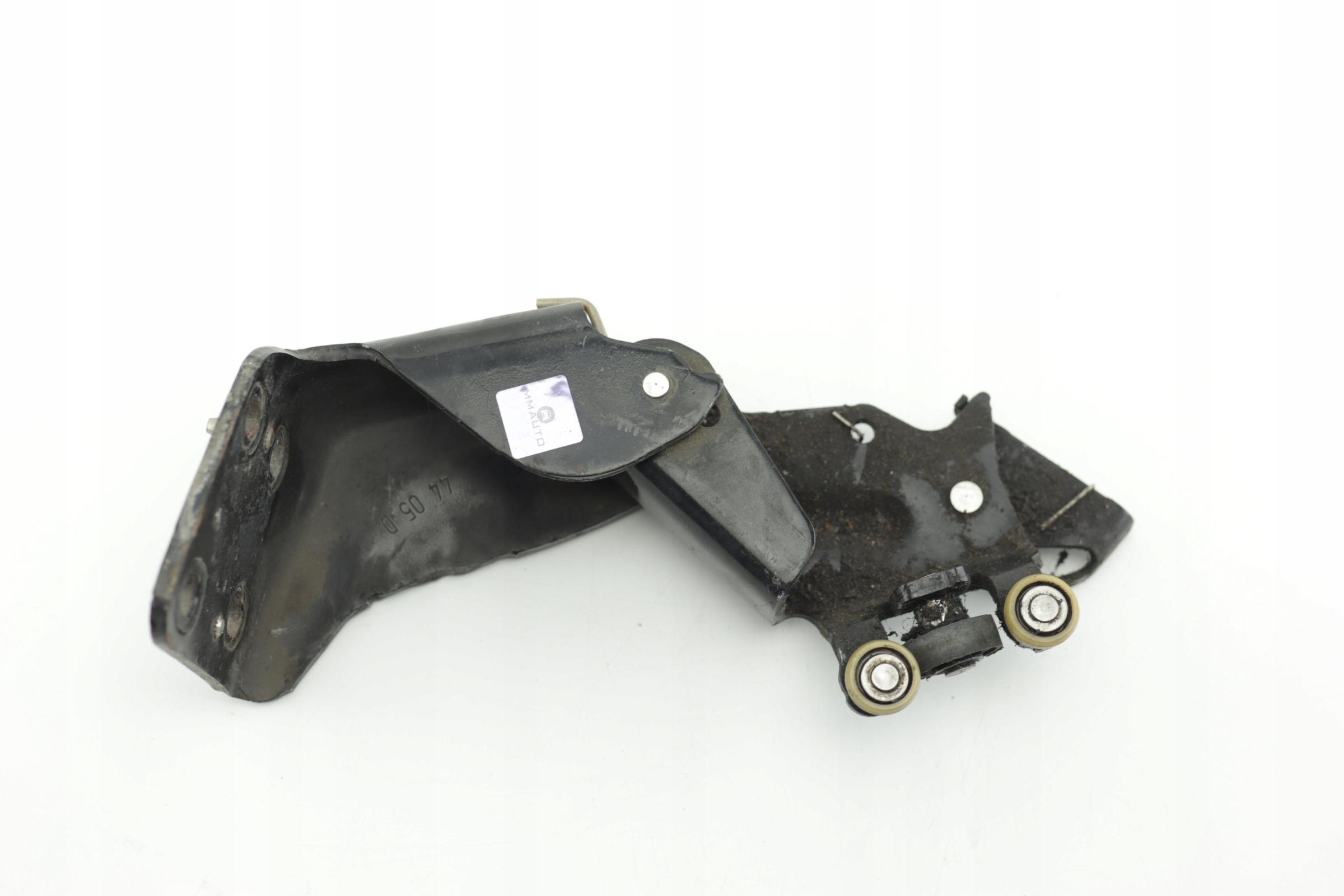 350035 - ПЕРЕДНИЙ ПРАВЫЙ НИЖНИЙ РОЛИК ДВЕРИ PEUGEOT 1007