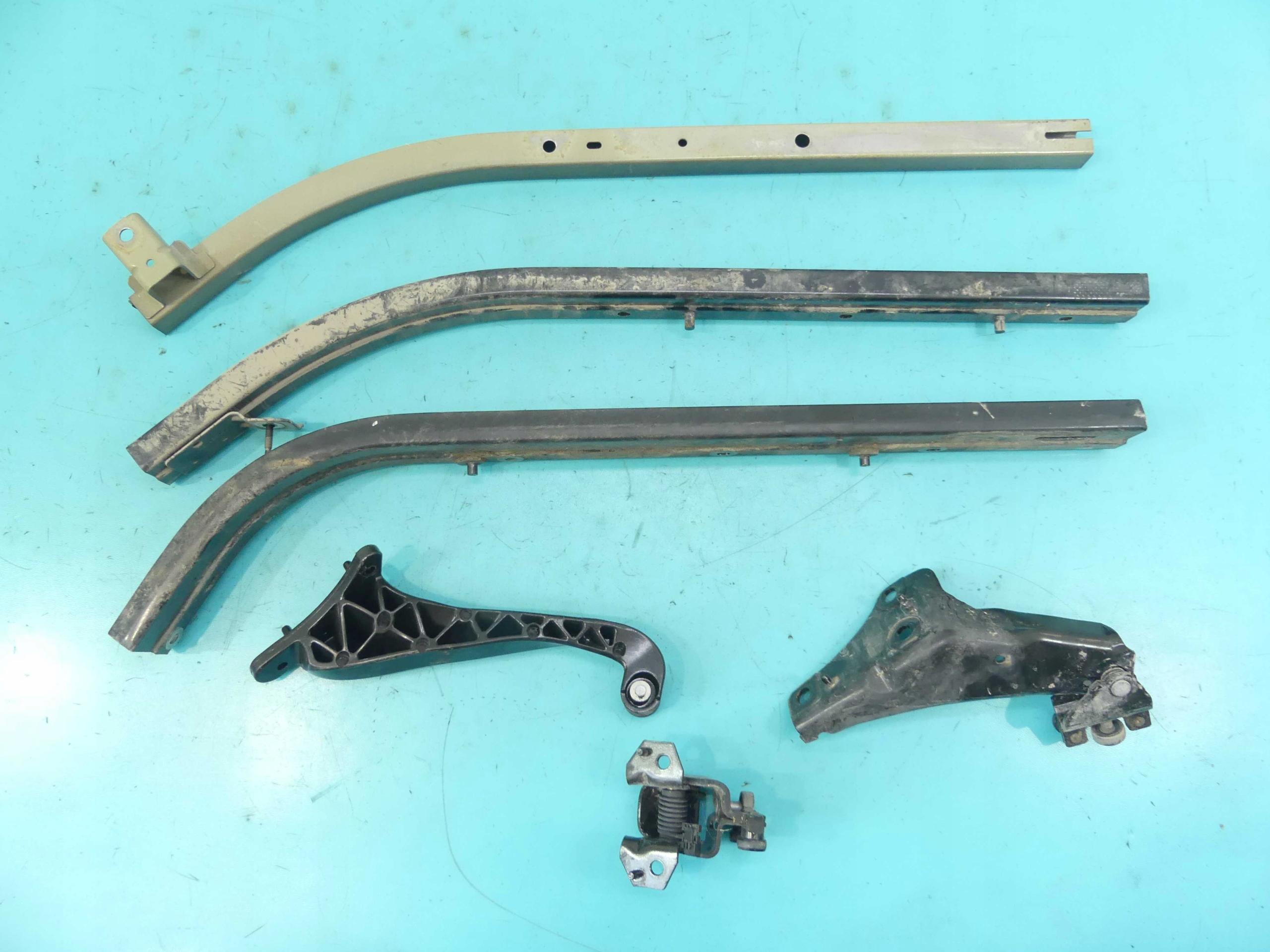 РОЛИКОВЫЕ НАПРАВЛЯЮЩИЕ ДВЕРИ PEUGEOT PARTNER II III 08-