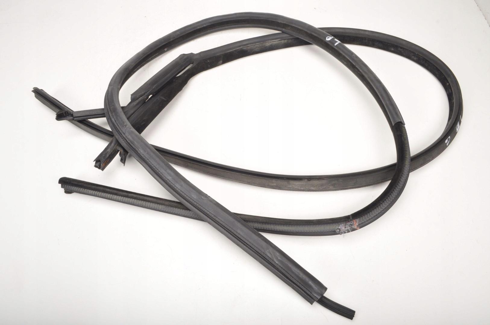 ROLLS-ROYCE WRAITH RR5 ПРОКЛАДКА ДВЕРЕЙ ЛІВА ПЕРЕДНЯ