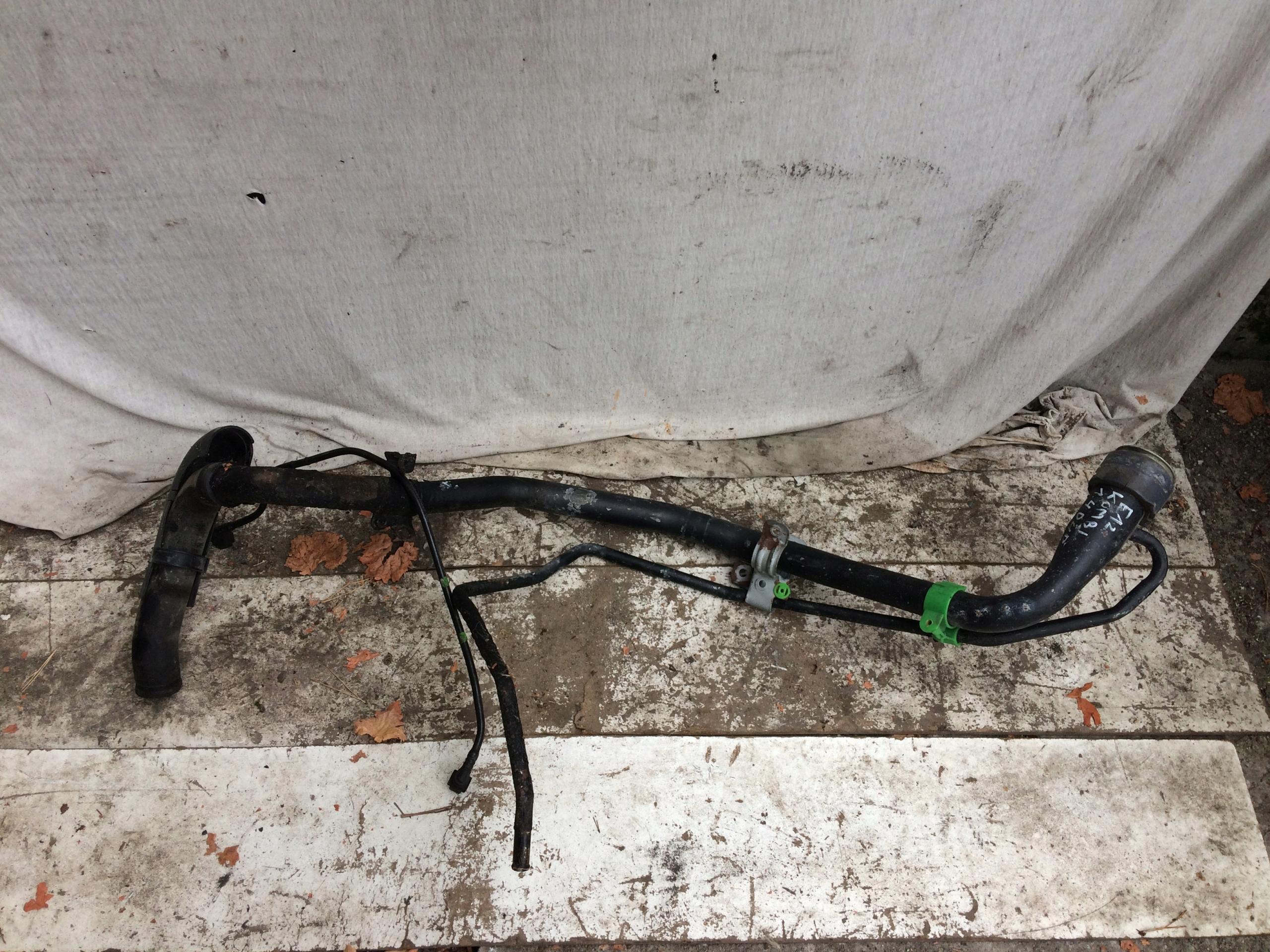 Труба топливного бака COROLLA E12 KOMBI D4D WW-A