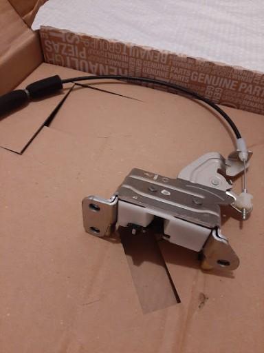 DOOR LOCK RH DACIA DOKKER 825027108R ORIG