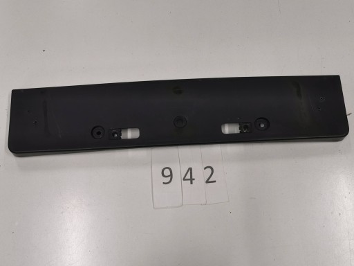 Рамка, накладка номерного знака TOYOTA Auris II 942.