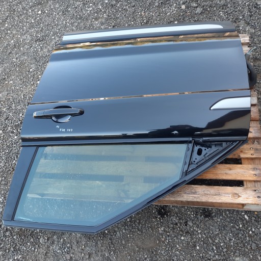 L551456788756487515415 - Range Rover Evoque ліві передні двері LRC 820