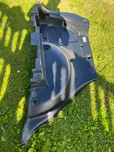 256104 - Rav4 IV 13- 64740-42071 Панель багажника левая