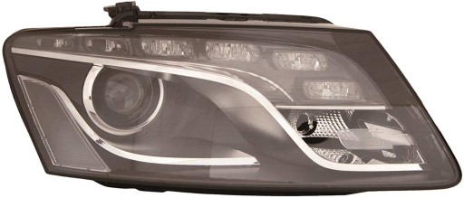 Фара права AUDI Q5 Ксенон