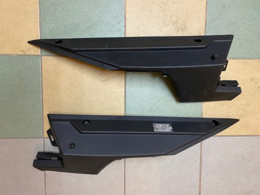 D27231-JL000 - Renault Arkana правый бекон крепление полки задний багажник D27232-JL000