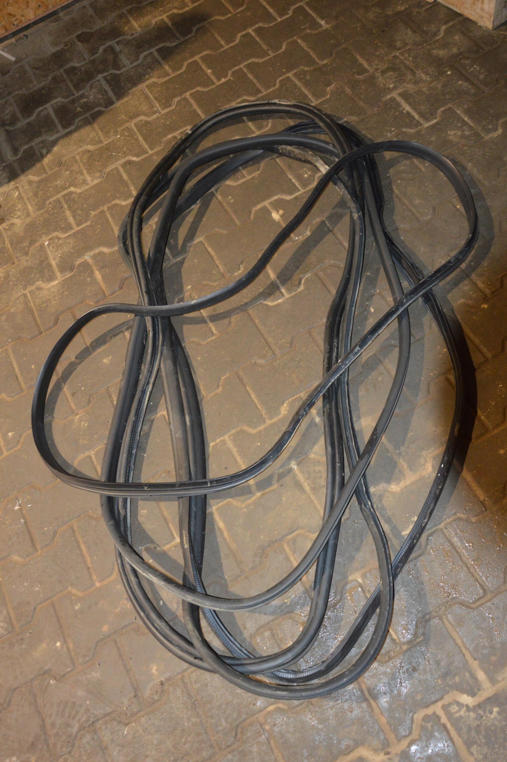 Renault Captur и уплотнения двери багажного отделения