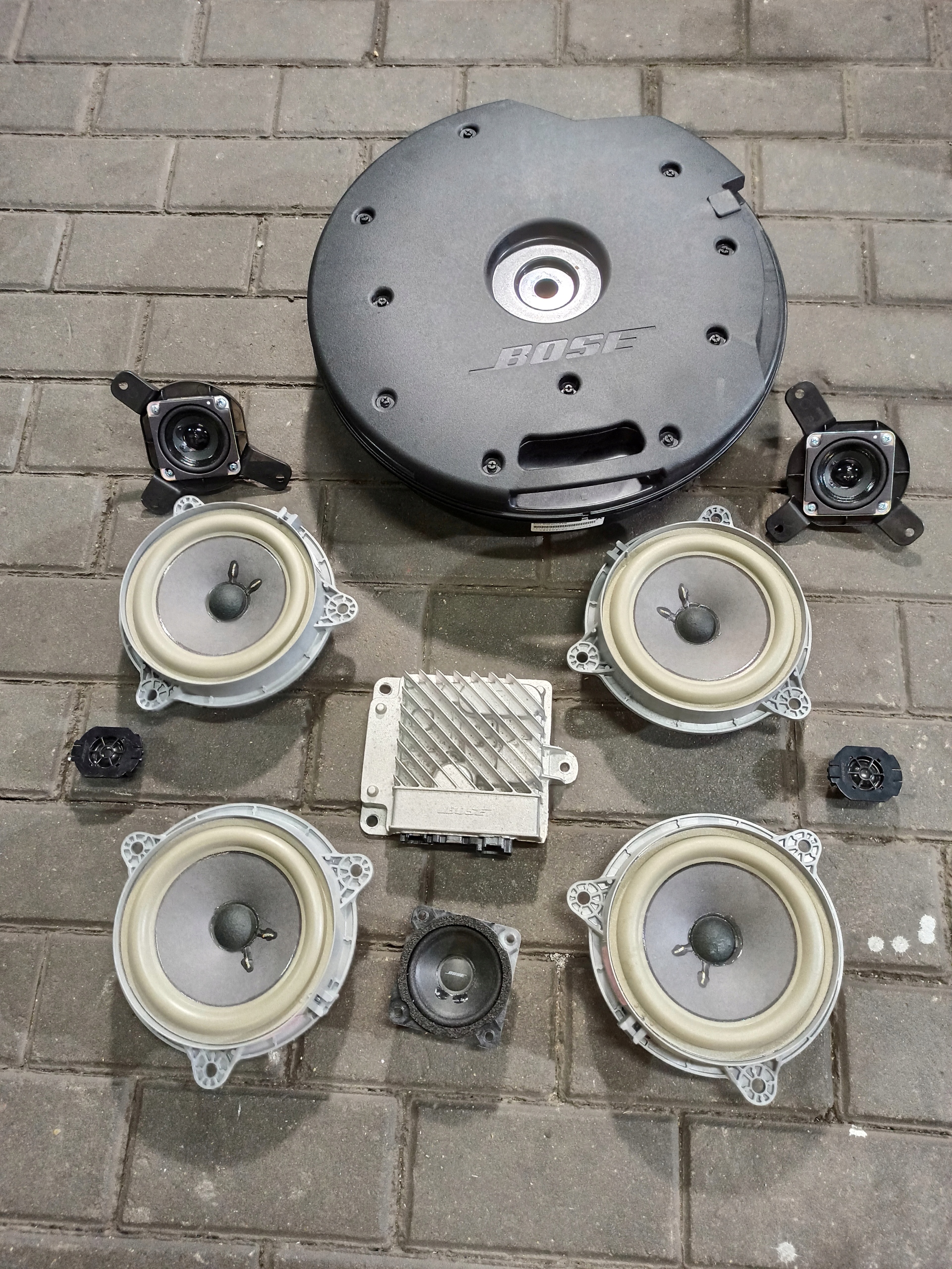 280635277R - Renault Koleos II колонки підсилювач Bose комплект