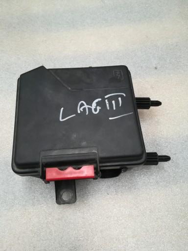 284B10001R 284C40002R - Блок предохранителей в корпусе Renault Laguna III