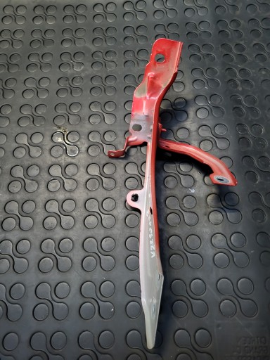 Renault Megane IV кронштейн крыла левый передний