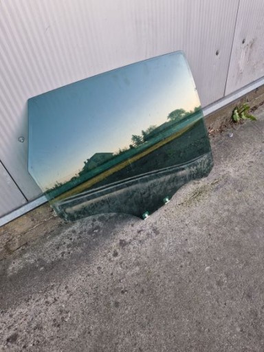 Renault Scenic IV 4-дверное окно правое заднее правое