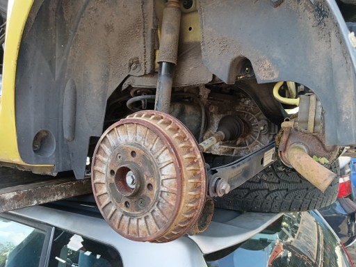 2015r - Renault twingo iii 2015 задній міст балка задньої підвіски kpl smart