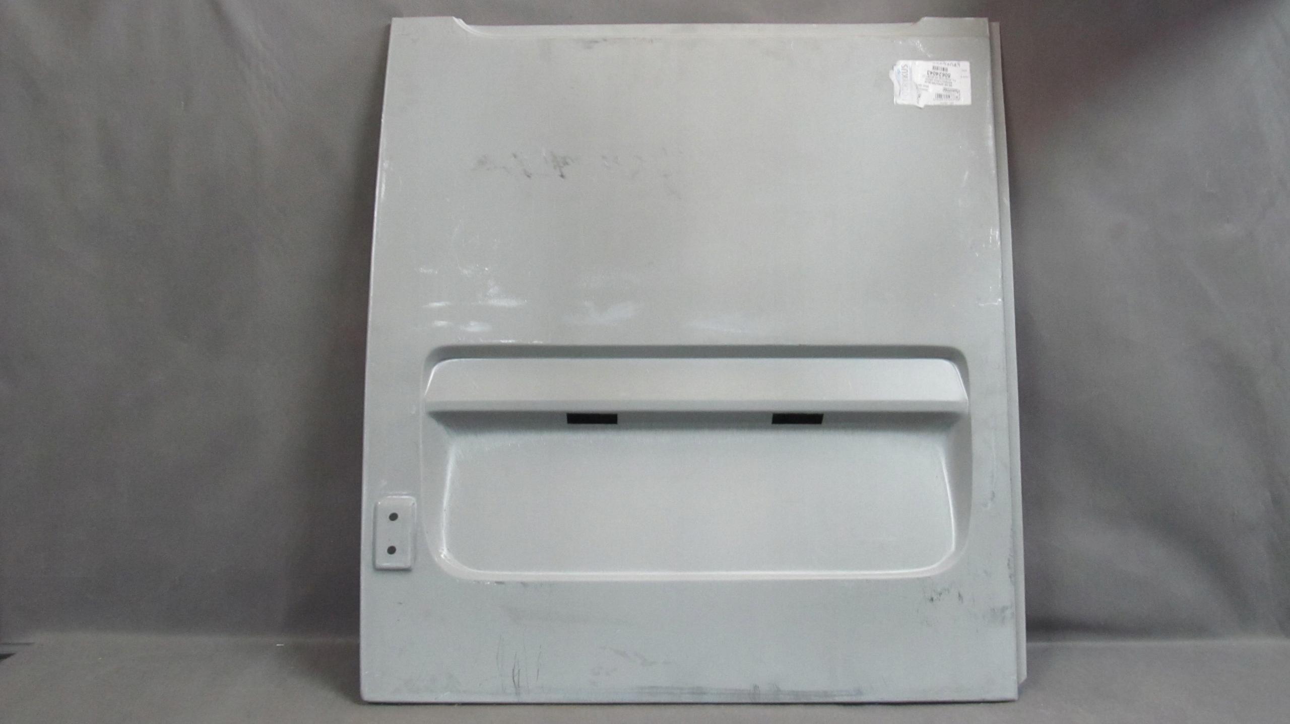 50624043 - Ремонт задніх дверей MB Sprinter VW LT