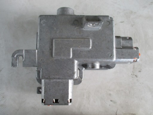 Розподільник живлення JAGUAR AND PACE J9D310N770BE МОНТАЖ