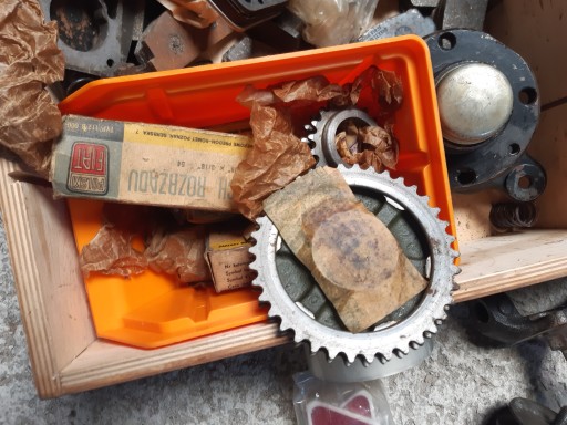 300200 - Fiat 125P FSO Polonez оригінал