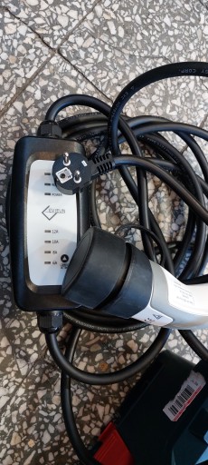 //S// Зарядный кабель для электромобилей, тип 2, вилка европейского стандарта, дисплей