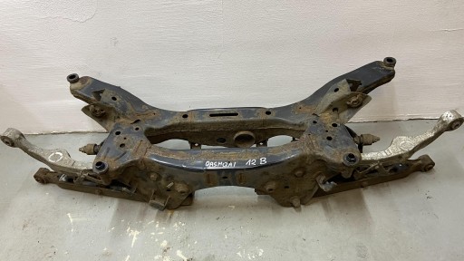 Старонный балок подвески задняя nissan qashqai j10 1.5 d