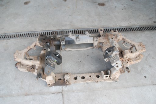 Передние сани mitsubishi pajero iv 3.3сделал 07