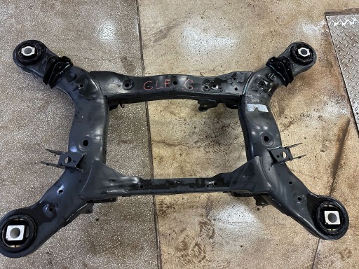 Sled trolley beam traverse задній gle w167 gls, як зараз