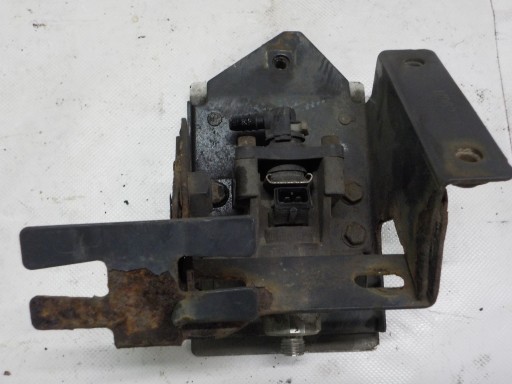 SCANIA КРІПЛЕННЯ ДОЗАТОРА ADBLUE