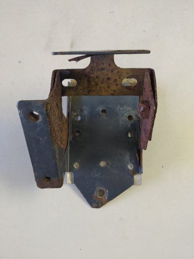 SCANIA R 420 кронштейн кріплення дозатора AdBlue (1916746)