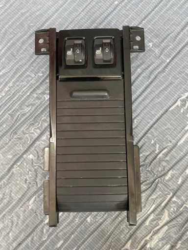 РУКАВИЧКА СЕРЕДНЬОГО ТУНЕЛЮ PEUGEOT 508 9807747277