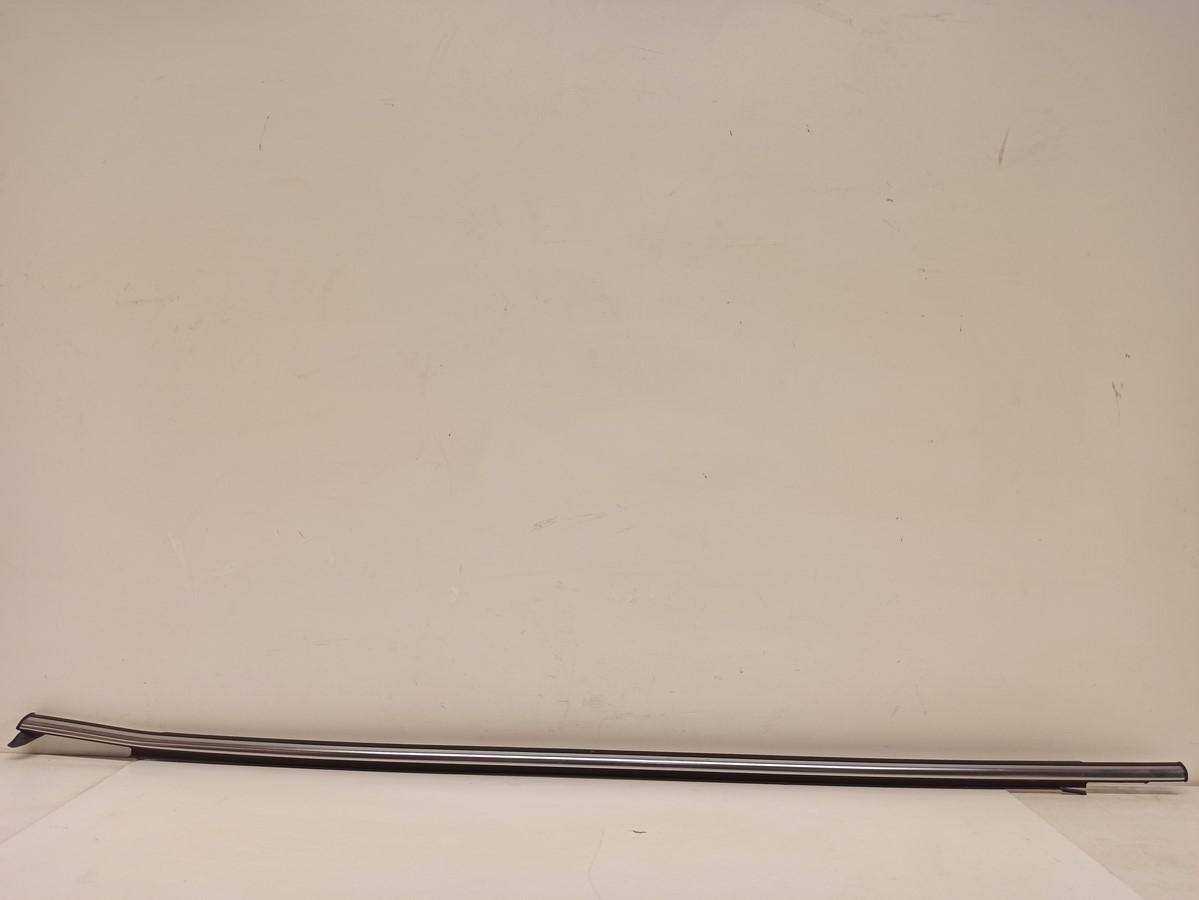 SEAT ARONA СКРЕБКОВА СМУГА 6F0837475