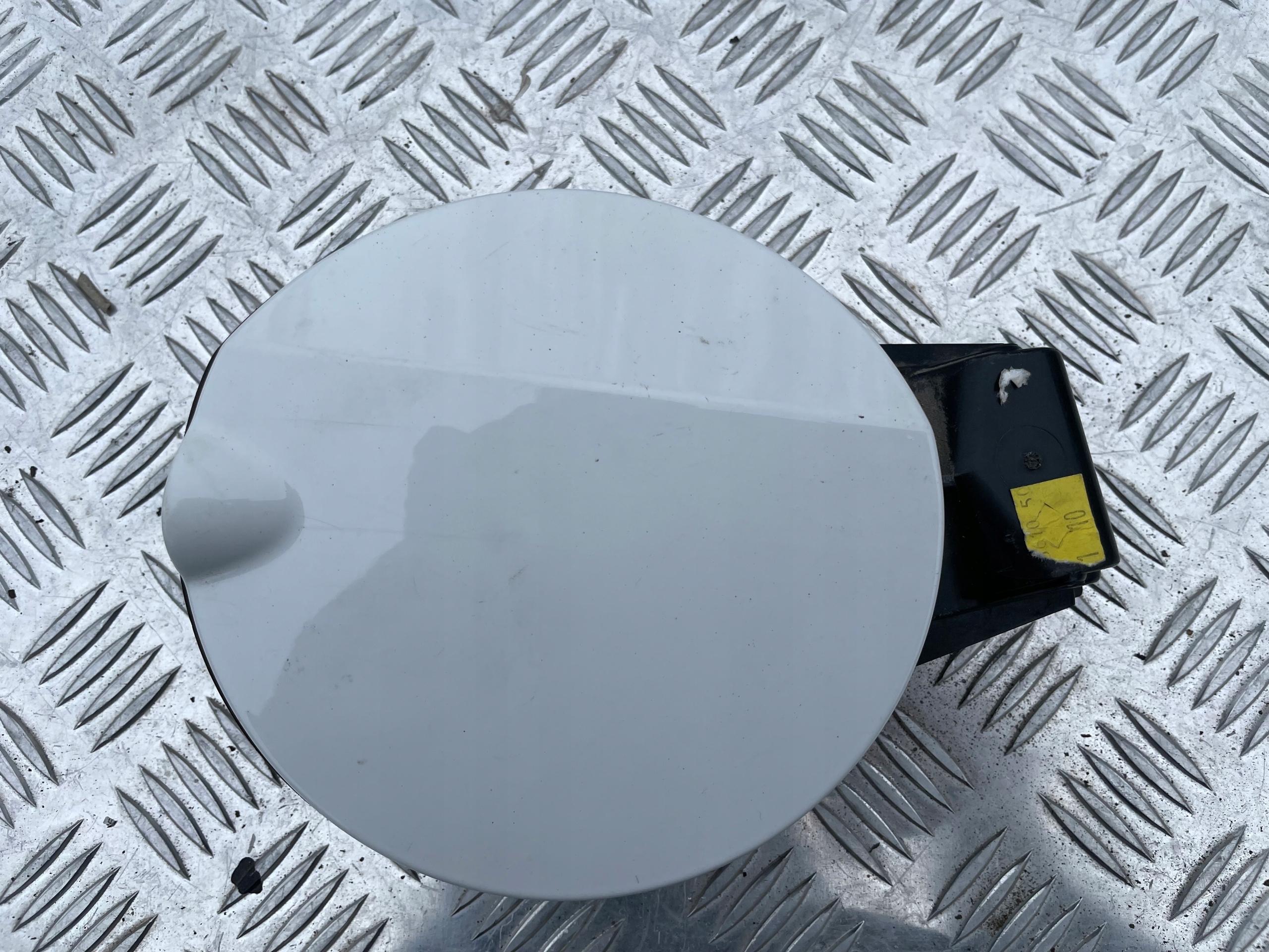 3W8010376C - SEAT IBIZA IV HB КРЫШКА ТОПЛИВНОГО БАКА LB9A